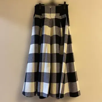 새상품! fennel 플레어 스커트 블랙과 화이트 체크 무늬