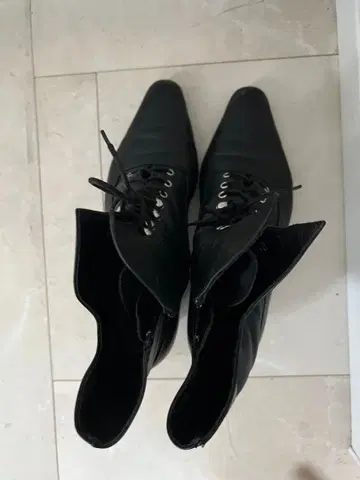 일본제 가죽 신발 지퍼 달린 블랙 부츠 23.5cm