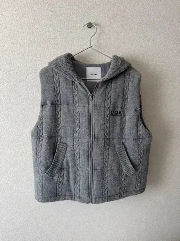 ACLENT 후데트 니트 베스트 후루카와 유카 콜라보