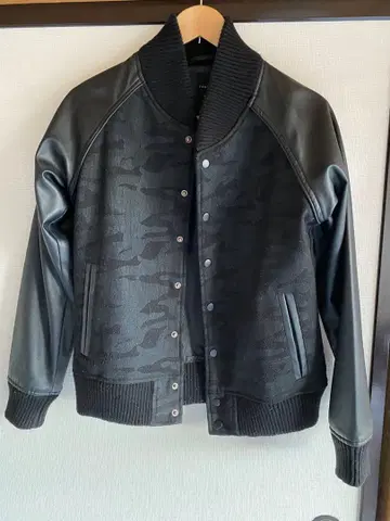 roshell 카모플라쥬 패턴 가죽 자켓 M