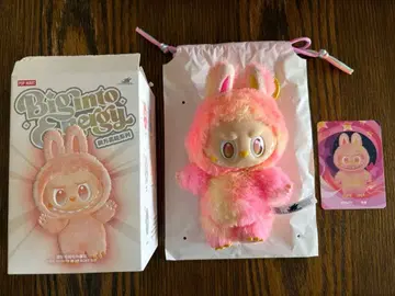 POPMART Labubu 러브브 에너지 LOYALTY