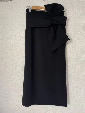 셀포드 허리 리본 타이트 스커트