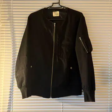 silver buttond ma-1 jacket 00s