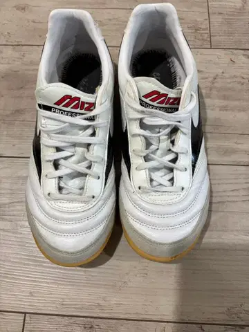 Mizuno 모렐리아 살라 풋살화 23cm