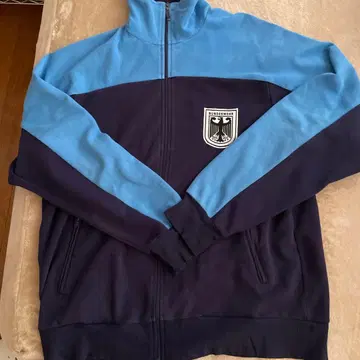 이츠군 트랙 자켓 저지