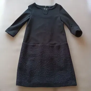 두클라쎄 블랙 7부 소매 원피스