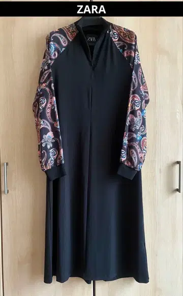 ZARA 하이넥 집업 스트레치 롱 원피스