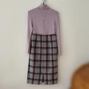 체크 무늬 울 타이트 스커트