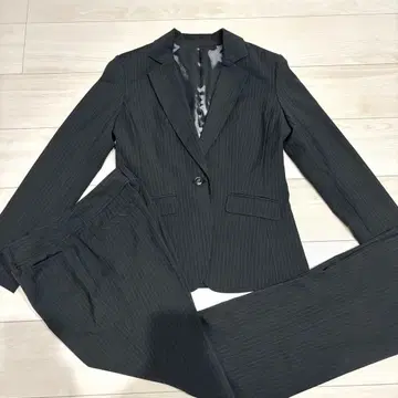 새상품급 여성용 수트 셋업 40 L 상당 블랙 스트라이프 취업활동