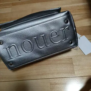 nouer 실버 숄더백