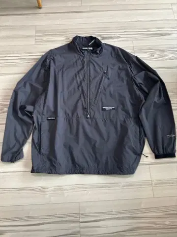 this is never that 컴팩트 나일론 자켓