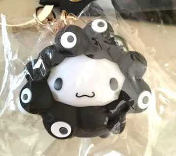 오사카 만박 한정판 변신 시나몬 블랙 미야쿠미야쿠 산리오 입체 키링