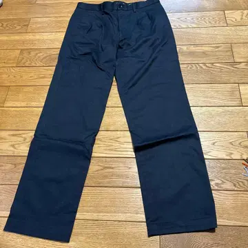 다크 네이비 슬랙스 허리 82 인심 76