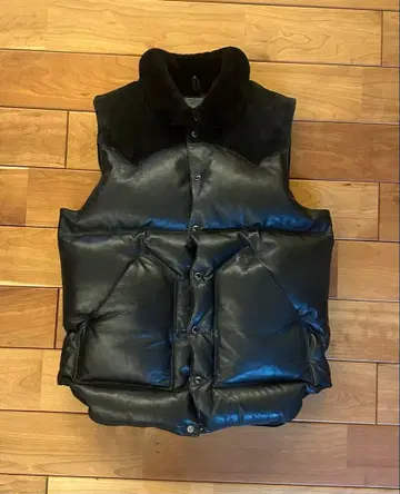 Rocky Mountain 로키 마운틴 올 가죽 다운 베스트