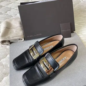 펠리코 로퍼 블랙 골드 금장 장식 24cm