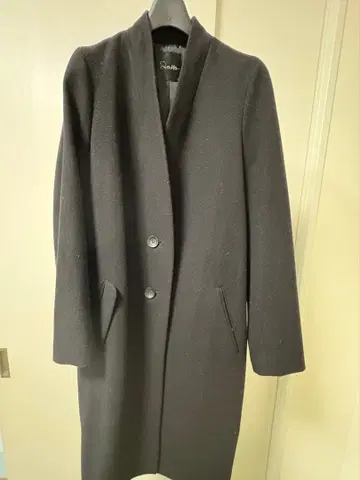 Rosso 체스터 코트 블랙