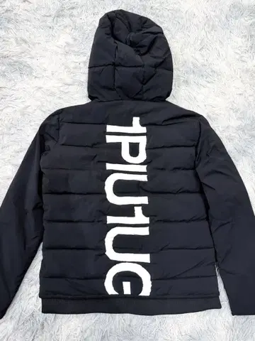 1PIU1UGUALE3 RELAX 자켓