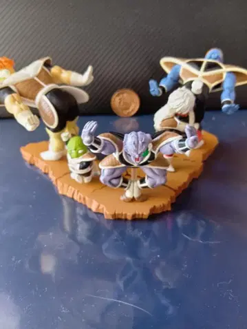 프리저 기뉴 특전대 피규어 세트