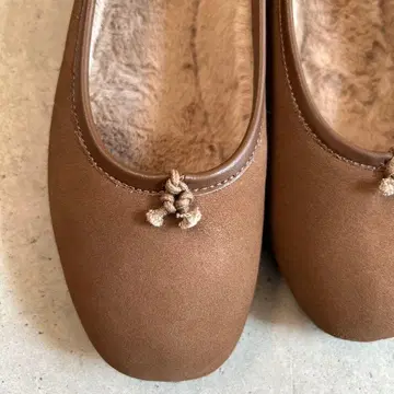 SHISEI/시세이 23.5cm 스웨이드 보아 플랫 펌프스