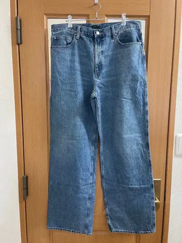 UNIQLO 배기진 2023년 봄 모델 32인치