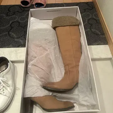 야마다야 베이지 퍼 롱 부츠