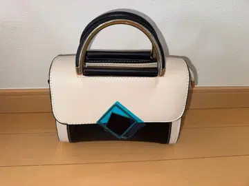 핸드백 화이트 블랙