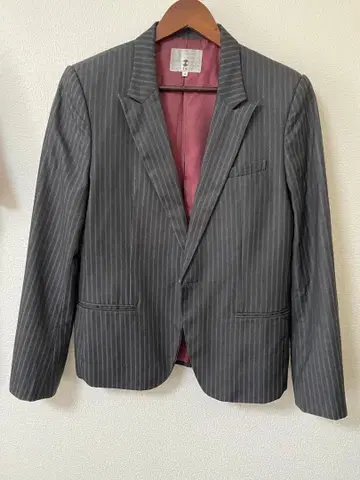 그레이 스트라이프 테일러드 자켓