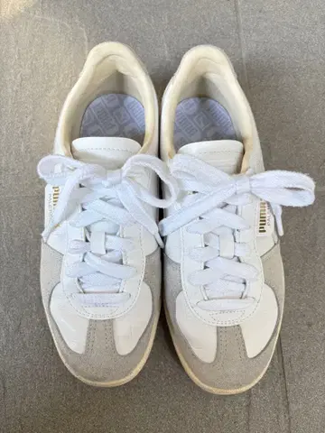 PUMA 팔레르모 가죽 스웨이드 스니커즈 화이트/그레이