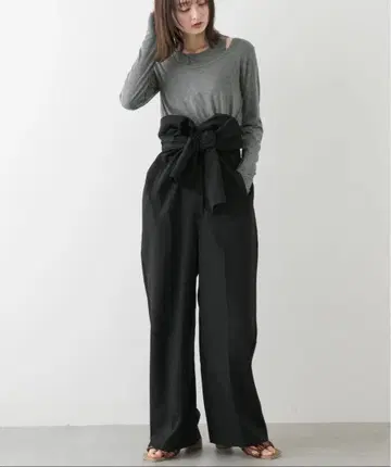 테일러드 점프수트