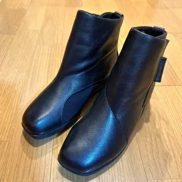 [ 새상품급 ] fitfit 블랙 가죽 숏부츠 버클 포함 22cm