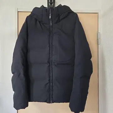 BEAUTY&YOUTH 코마츠 마테레 후드 부착 다운 자켓 최근 모델