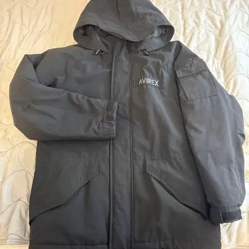 AVIREX 후드 부착 블랙 다운 자켓 M