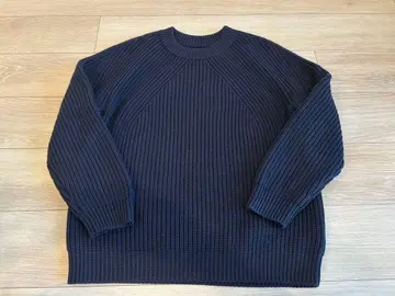 BATONER 네이비 크루넥 니트