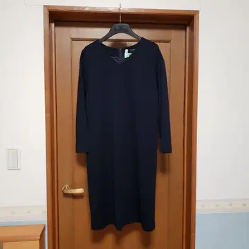 22 OCTOBRE 네이비 V넥 원피스