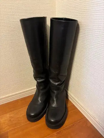 자라 ZARA 롱 부츠 블랙 가죽 22.5cm 35 통굽 플레인토