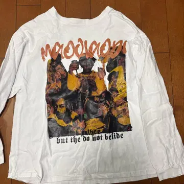 그래픽 프린트 긴팔 티셔츠 화이트