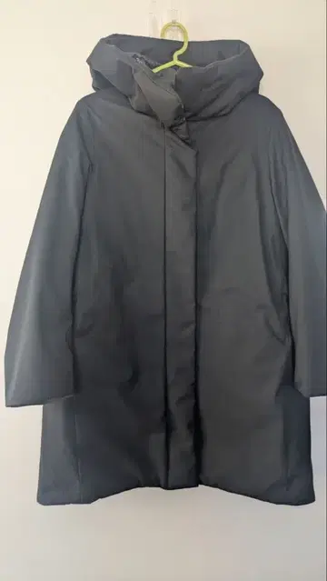 유니클로 하이브리드 다운 코트