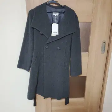 새상품 ALPHACUBIC 코트