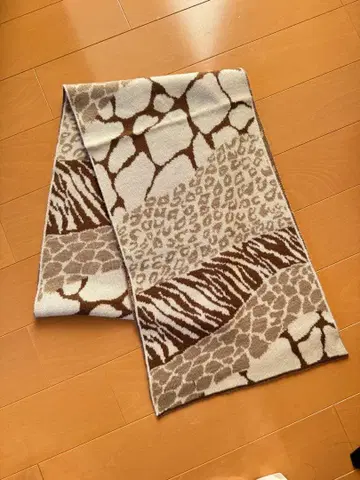 머플러 MY FAVORITE TIARA 동물 패턴 머플러 갸루