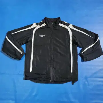 주말 한정 가격 Umbro 블랙 나일론 자켓