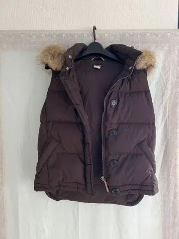 JCREW 브라운 다운 베스트 퍼 포함