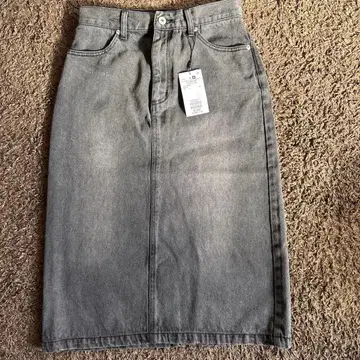 새상품 데님 스커트 블랙