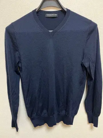 TOMORROWLAND 네이비 V넥 스웨터