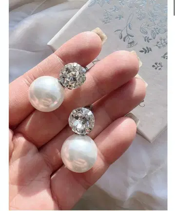 Elizabeth Bower Duet Stud 귀찌