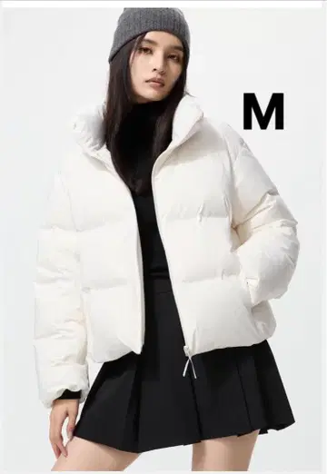 새상품 유니클로 심리스 다운 숏 자켓 M 사이즈 다운 자켓