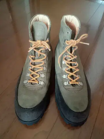 SKOAL 트레킹 부츠