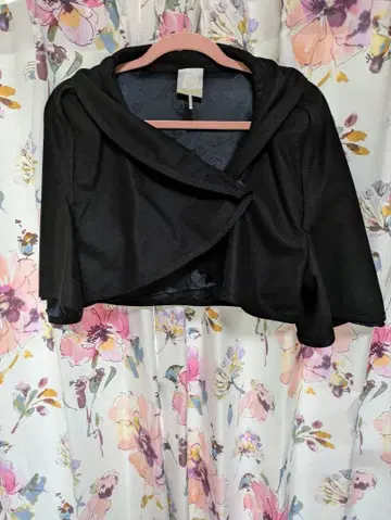 니나리치 니나 리치 블랙 캐시미어 혼방 숏 자켓 사이즈 38