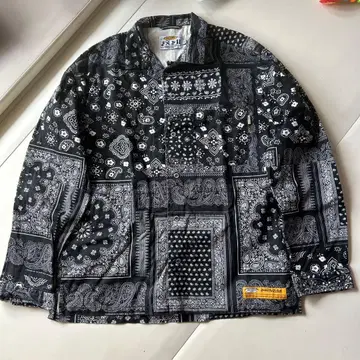 GRN WORKS 페이즐리 무늬 데님 셔츠