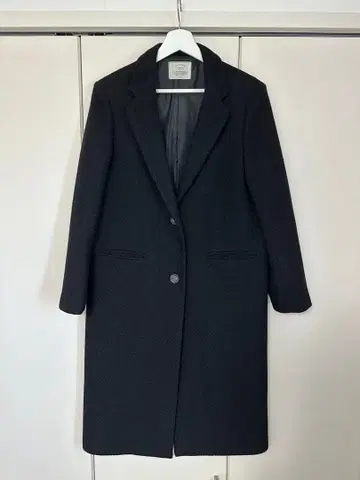 Ungrid 블랙 체스터 코트