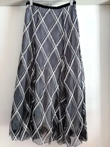 snidel 자수 체크 플레어 스커트 0size 미사용 새상품